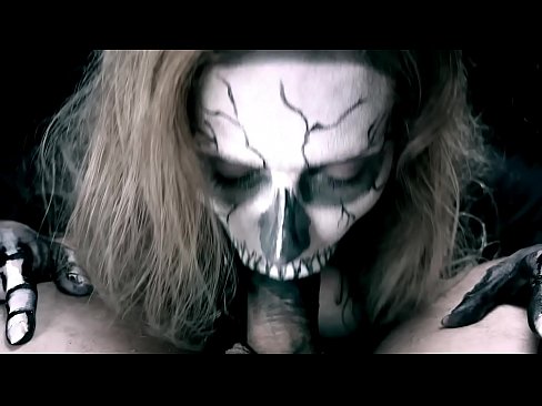 ❤️ Fată demonică sugând pula cu gura ei neagră și înghițind spermă. ☑ at ro.sex00.top ❌